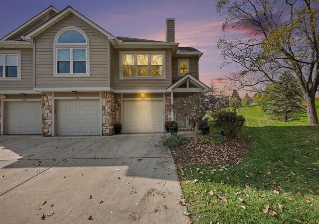 1694-coburn-ct-48-ann-arbor-mi-48108/hzid_abb4d0e9