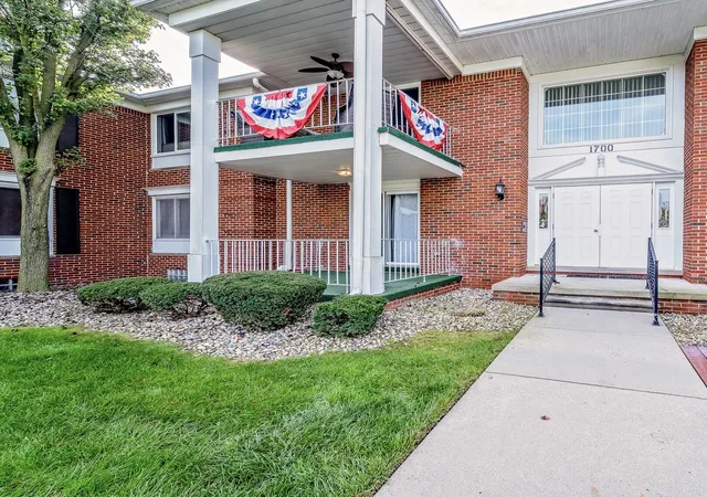 1700-monticello-st-3-trenton-mi-48183/hzid_5f6020cd