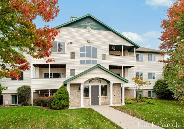 6577-clover-ct-se-caledonia-mi-49316/hzid_842bd689