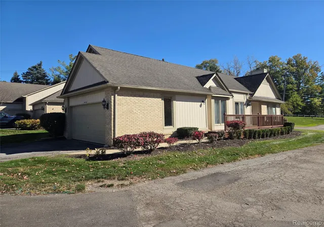29470-cove-crk-ln-farmington-hills-mi-48334/hzid_734bdcac