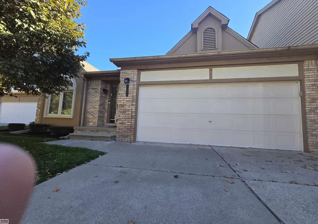35934-fierimonte-dr-clinton-township-mi-48035/hzid_7eb28633