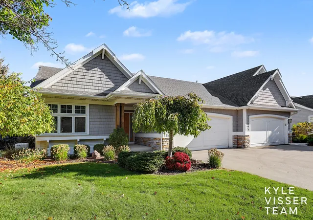 3935-crystal-waters-ln-ne-grand-rapids-mi-49525/hzid_64385e95