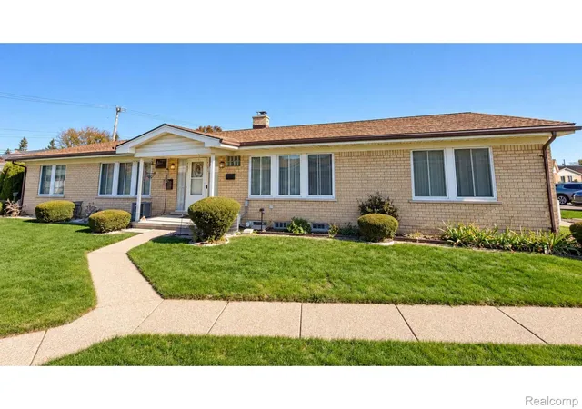 19253-e-13-mile-rd-roseville-mi-48066/hzid_beae1365