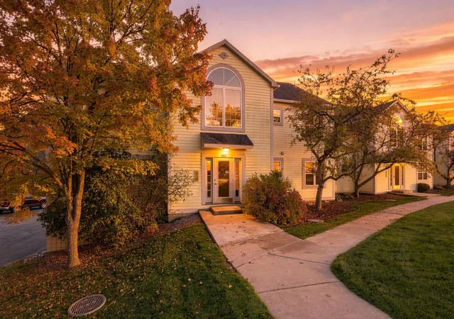 2211-s-huron-pkwy-4-ann-arbor-mi-48104/hzid_dd109300