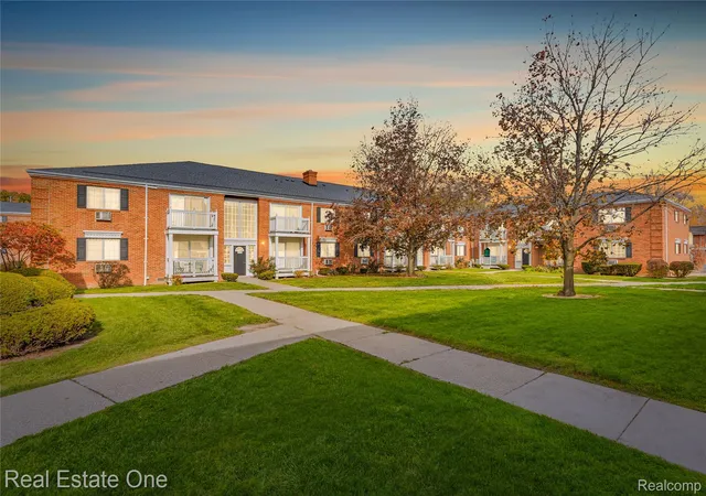 2445-torquay-ave-209-royal-oak-mi-48073/hzid_ebcfe086