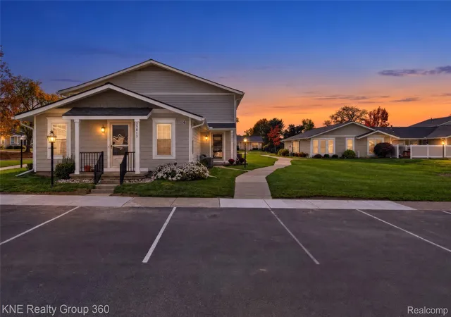 39815-village-wood-ln-212-novi-mi-48375/hzid_3c807157