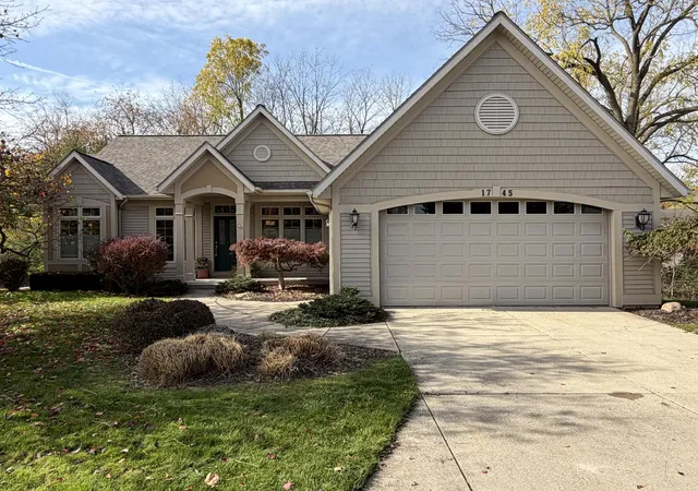 1745-oakleigh-woods-dr-nw-grand-rapids-mi-49504/hzid_db9abdc0