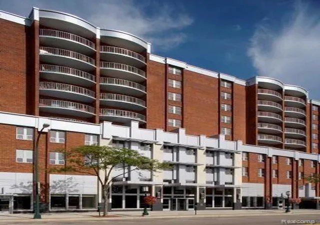 411-s-old-woodward-ave-805-birmingham-oakland-mi-48009/hzid_cfbb986b