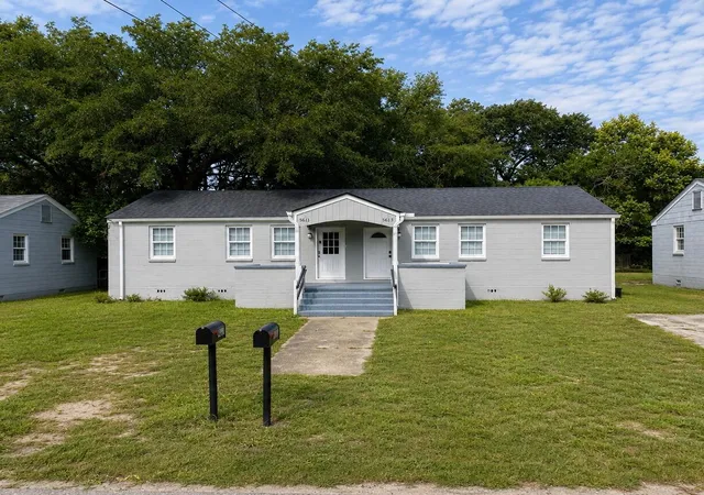 5611-aldrich-ave-2-north-charleston-sc-29406/hzid_4284d9ec