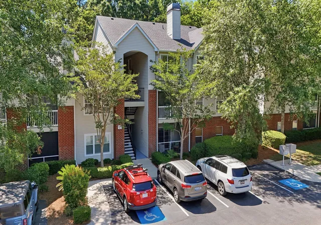 2011-n-hwy-17-2200i-mount-pleasant-sc-29466/hzid_2fbda11a