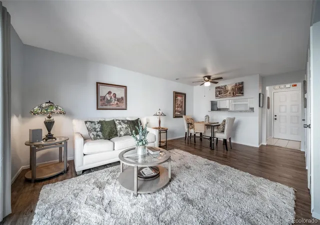 1267-s-gilbert-st-302-castle-rock-co-80104/hzid_3319e9c0