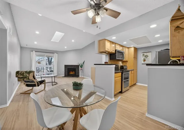 8225-fairmount-dr-203-denver-co-80247/hzid_98087c1c