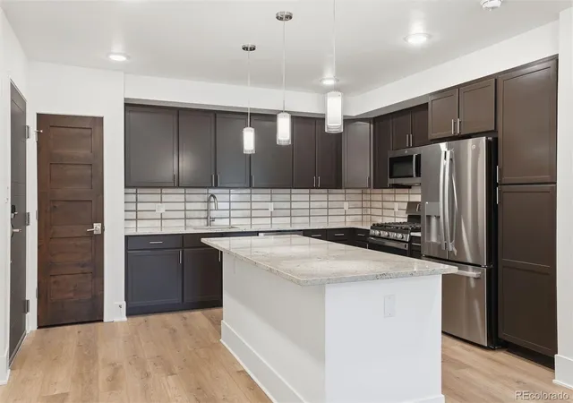1044-blue-river-pkwy-c-308-silverthorne-co-80498/hzid_5c8c403e