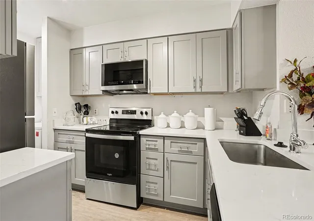 1662-s-idalia-cir-n-aurora-co-80017/hzid_257ab240