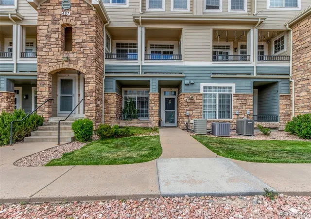 457-black-feather-loop-702-castle-rock-co-80104/hzid_f5bd74ad