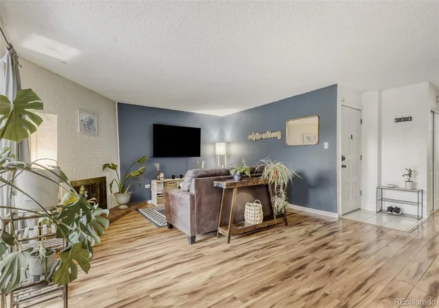 3428-s-locust-st-b-denver-co-80222/hzid_c35428b2