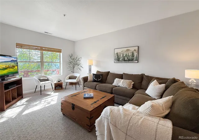 37-waterside-ct-c-206-fraser-co-80442/hzid_4a0d0e75