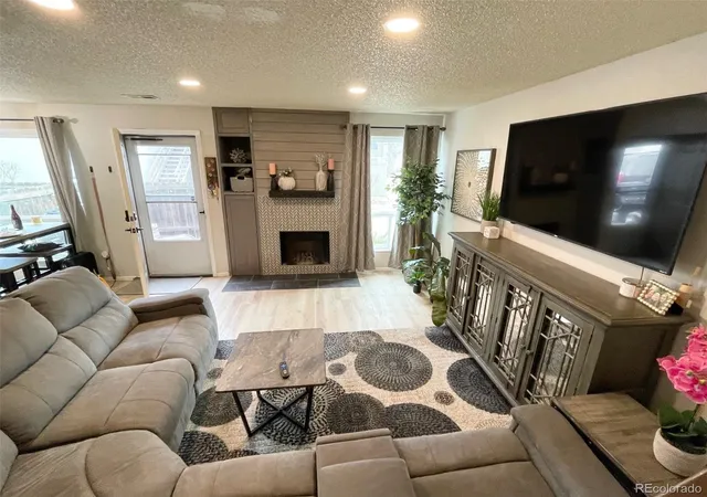 7373-w-florida-ave-2c-lakewood-co-80232/hzid_19f6b9e6