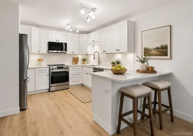 9315-e-center-ave-10b-denver-co-80247/hzid_f9fbc7dd