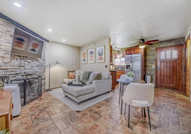 2190-s-holly-st-224-denver-co-80222/hzid_728590dd