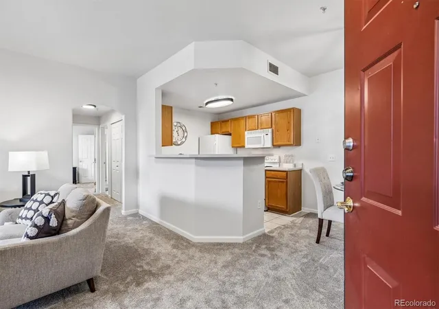 7440-s-blackhawk-st-104-englewood-co-80112/hzid_a57ad9ef