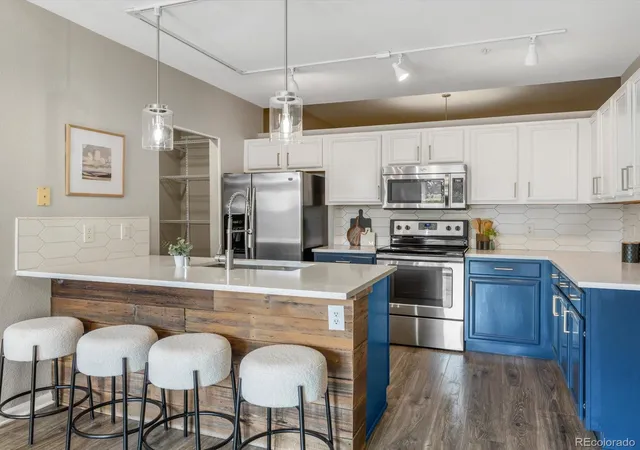 15475-andrews-dr-214-denver-co-80239/hzid_de9d961f