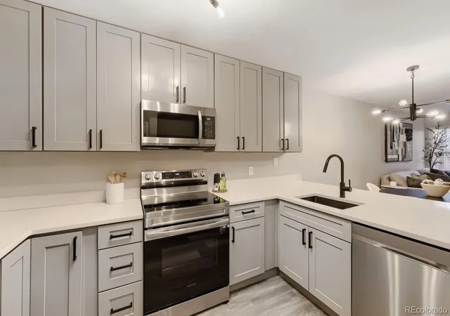 12133-bannock-cir-b-denver-co-80234/hzid_ceb11b24