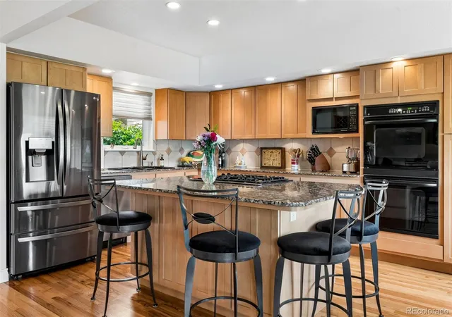 2446-s-vaughn-wy-e-aurora-co-80014/hzid_c1575dd2