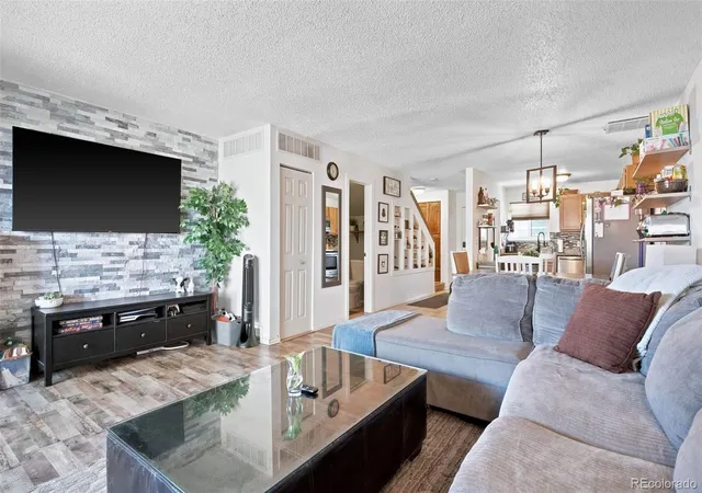 2279-coronado-pkwy-b-denver-co-80229/hzid_da4ecb3f