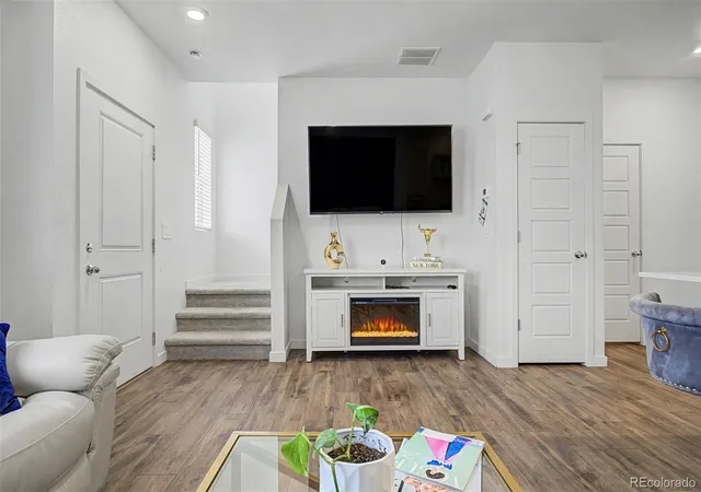 500-s-denver-ave-18d-fort-lupton-co-80621/hzid_f8d84e4e
