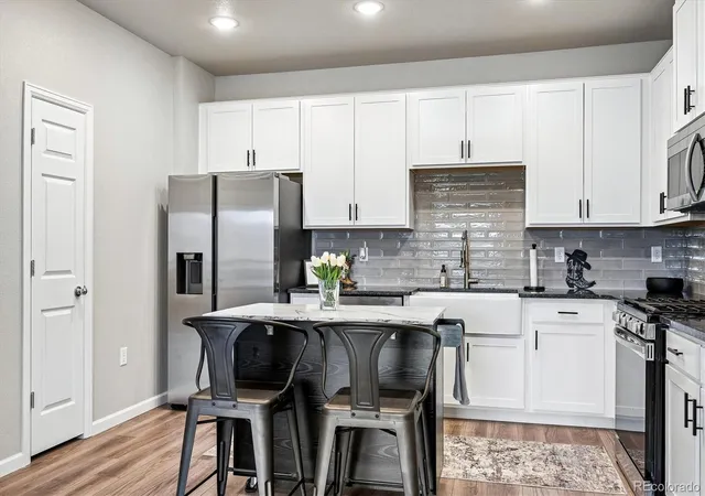 9962-w-victoria-pl-301-littleton-co-80127/hzid_81aadfa4