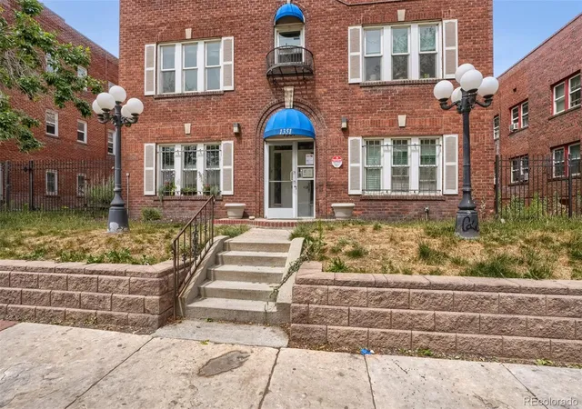 1351-n-washington-st-22-denver-co-80203/hzid_8eb8bb50