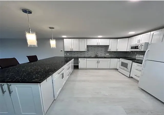 13800-e-marina-dr-aurora-co-80014/hzid_23cf8893