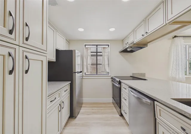 12514-e-cornell-ave-203-aurora-co-80014/hzid_520305a6