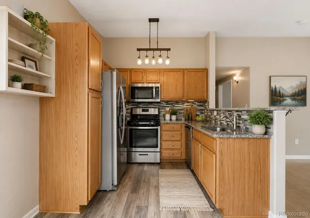 8427-thunder-ridge-wy-203-littleton-co-80126/hzid_507c5f57