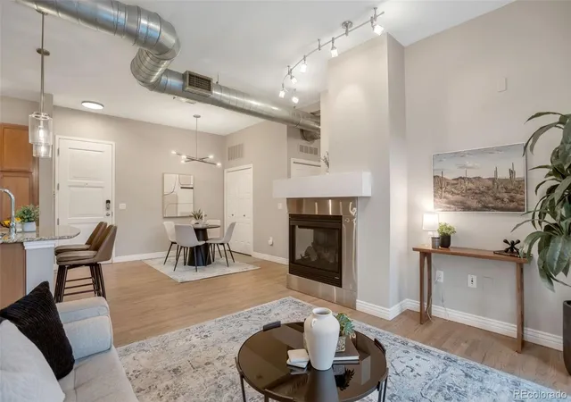 10111-inverness-main-st-209-englewood-co-80112/hzid_ee345627