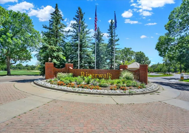 2895-w-riverwalk-cir-215-littleton-co-80123/hzid_2850df19