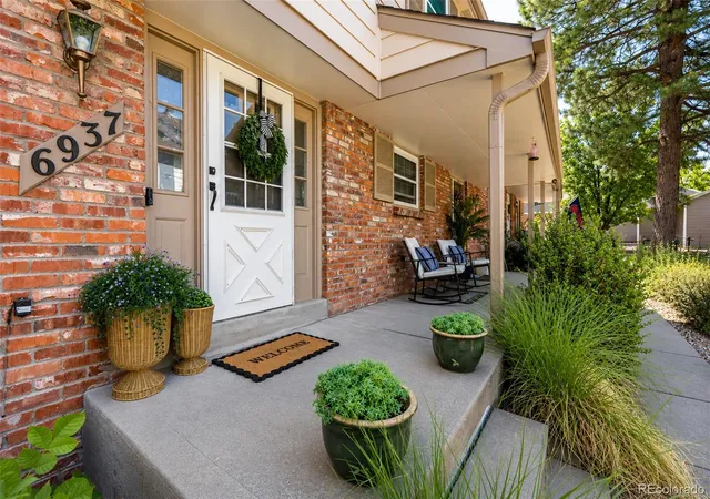 6937-e-briarwood-dr-centennial-co-80112/hzid_ca92f4ea