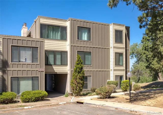 2525-s-dayton-wy-1301-denver-co-80231/hzid_52953c09