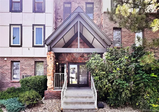 6425-s-dayton-st-102-englewood-co-80111/hzid_2878c47e