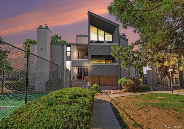 9867-e-peakview-ave-e06-englewood-co-80111/hzid_6930c574