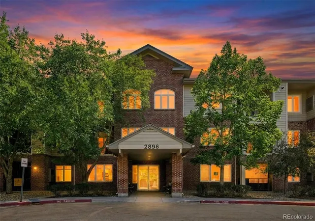 2896-w-riverwalk-cir-a309-littleton-co-80123/hzid_a5e99066