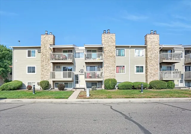 381-s-ames-st-a201-lakewood-co-80226/hzid_9f357345