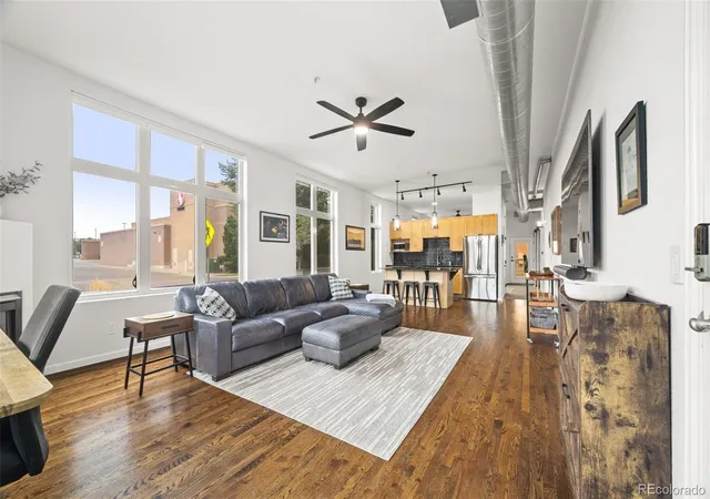7525-e-1st-place-1111-denver-co-80230/hzid_97b1b675