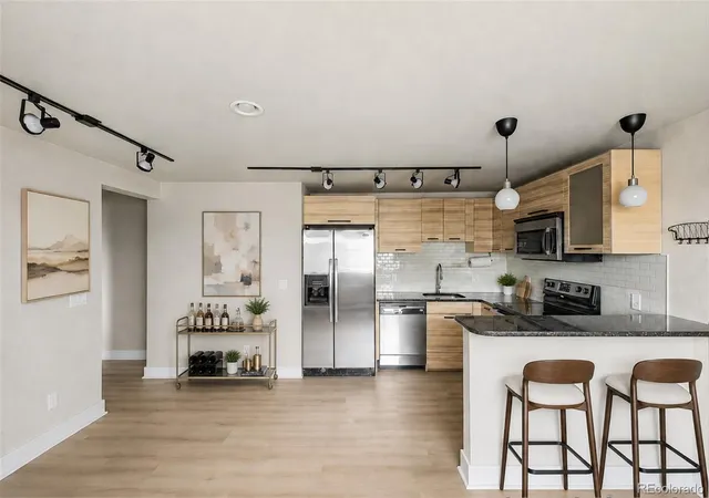 120-s-pennsylvania-st-302-denver-co-80209/hzid_92aaf3db