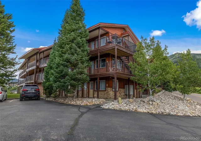 3295-apres-ski-way-b8-steamboat-springs-co-80487/hzid_4b0b0904