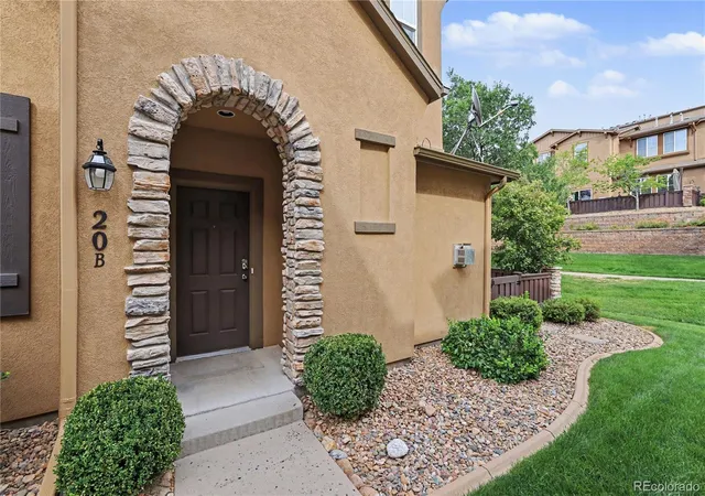 10546-graymont-ln-b-littleton-co-80126/hzid_f114f0c0
