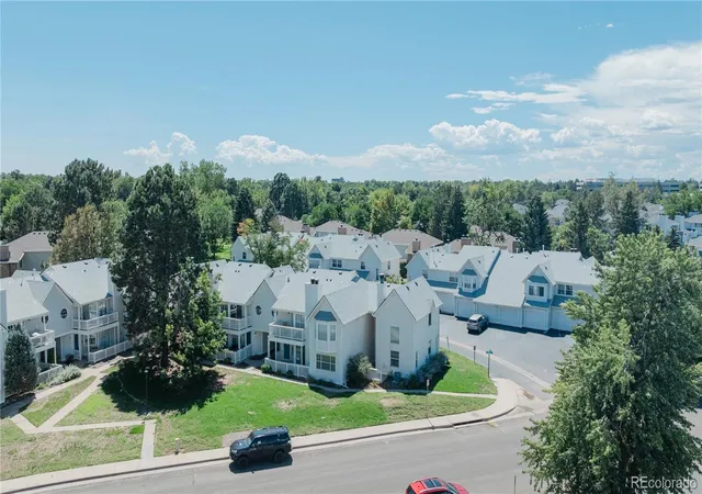 12524-e-pacific-cir-b-aurora-co-80014/hzid_756c17d7