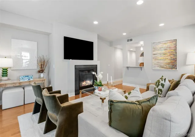 360-s-lafayette-st-101-denver-co-80209/hzid_f5b9777e