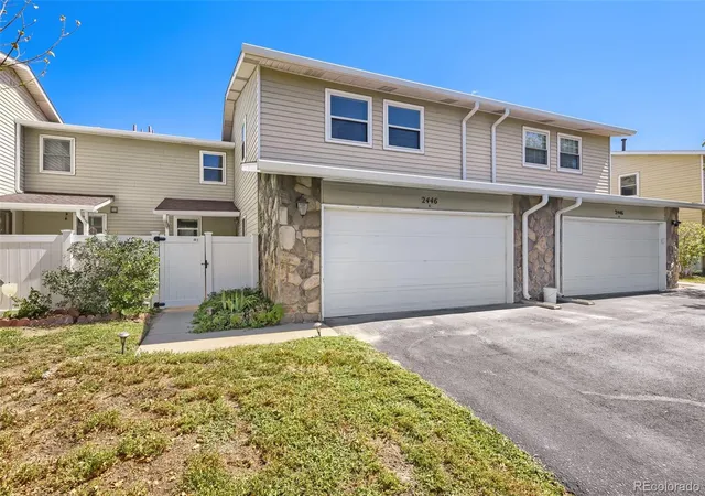 2446-s-vaughn-way-c-aurora-co-80014/hzid_8e04a3e3